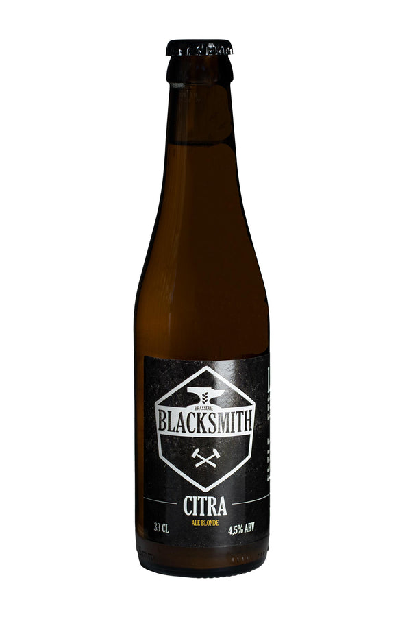 La Citra est une bière artisanale réalisé par la brasserie Blacksmith qui se situe à Waterloo. Elle est légère et titre à 4,5% d'alcool. On peut retrouvé des notes d'agrumes comme du pamplemousse et du citron qui proviennent du houblon utilisé: le Cita. C'est une bière de soif qui désaltère de par sa légèreté et sa fraîcheur. 
