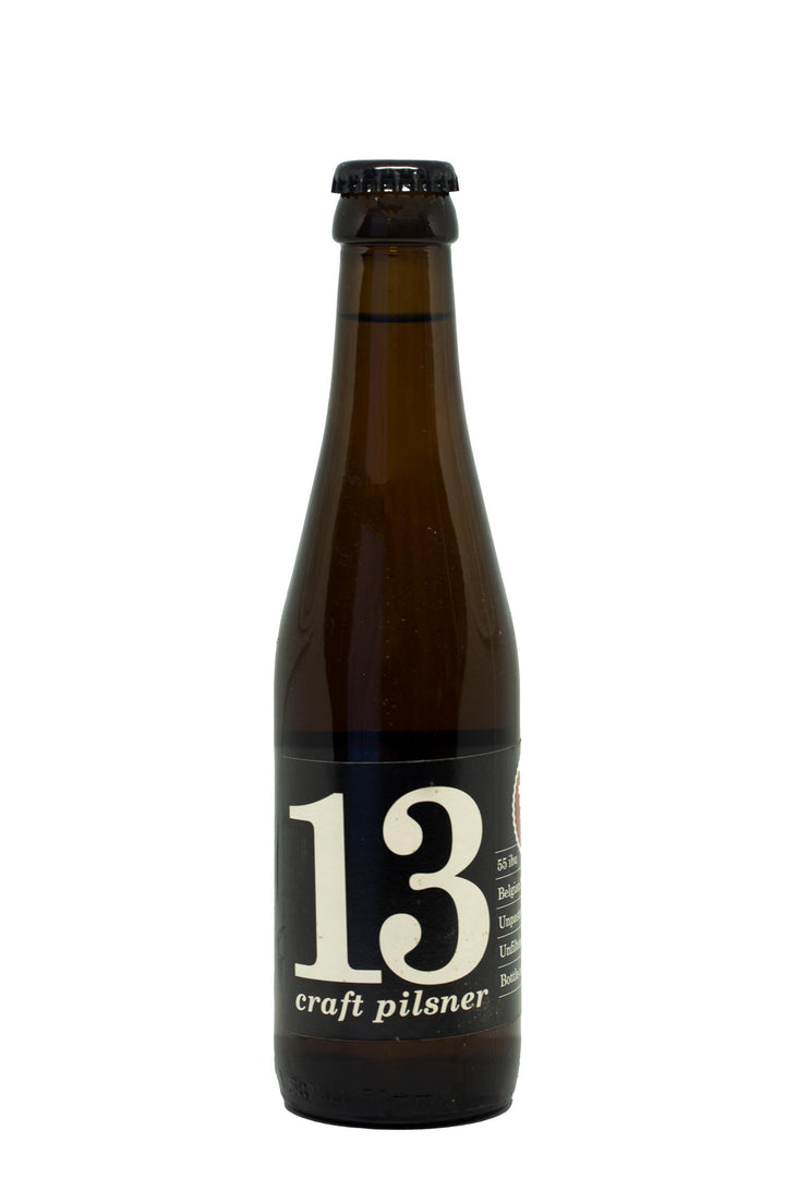 La Pilsner 13 est une bière blonde pleine de saveur avec une belle amertume 